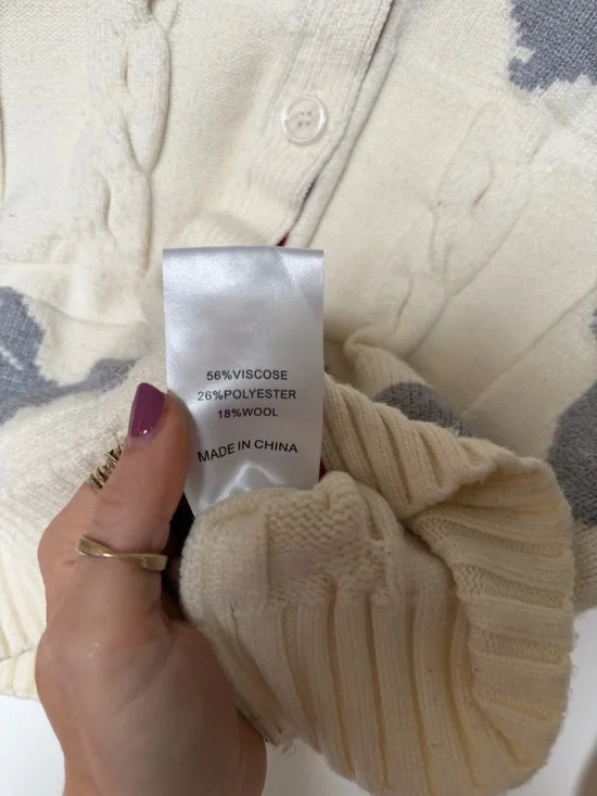 Thom Browne Cream Cardigan with Gray Dog Motif and Signature Trim - Picture 5 of 8